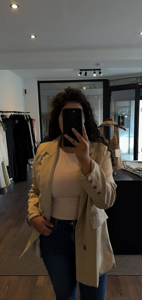 blazer Chay