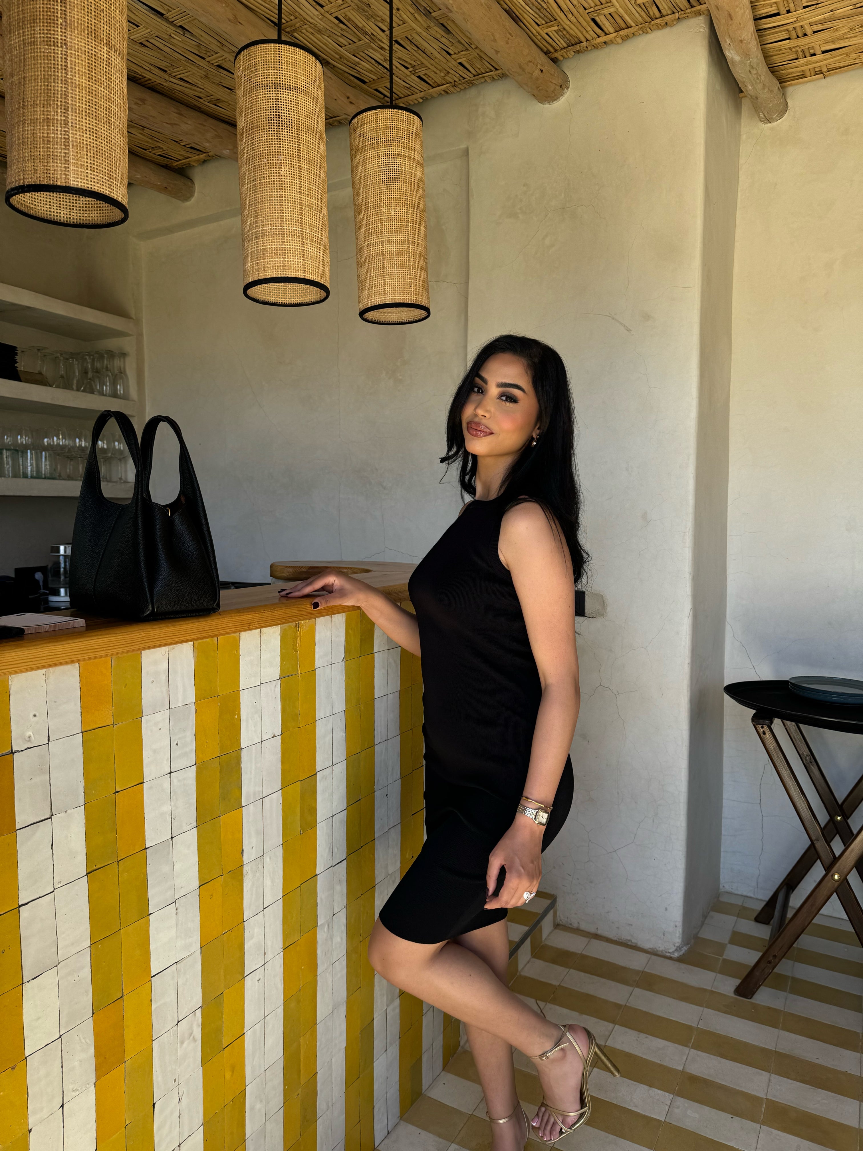 Robe droite noire Camelia